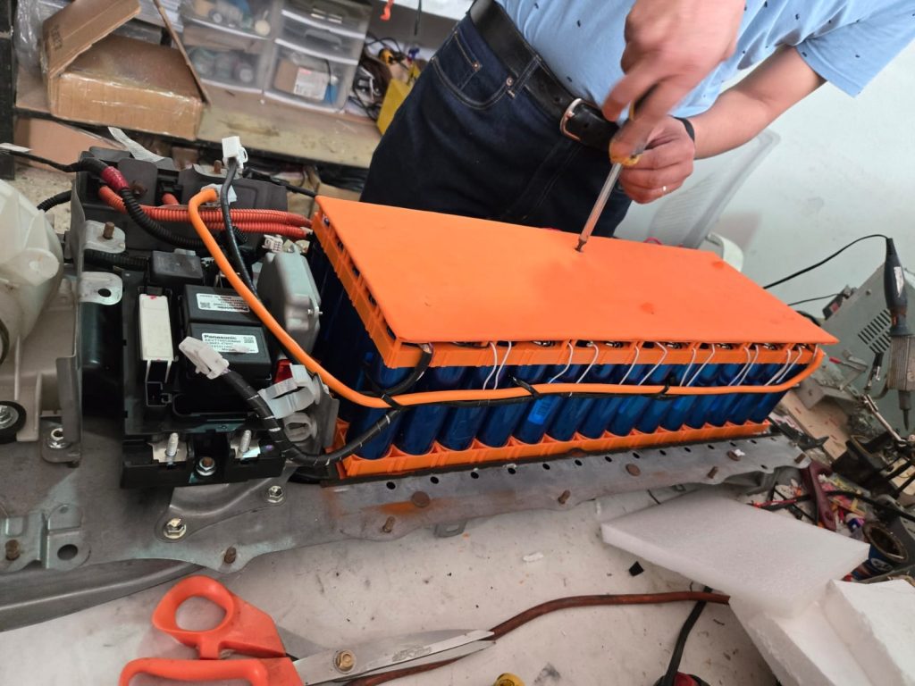 batería hibrida sodio y litio toyota prius